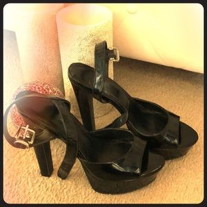 Jessica Simpson black platforms